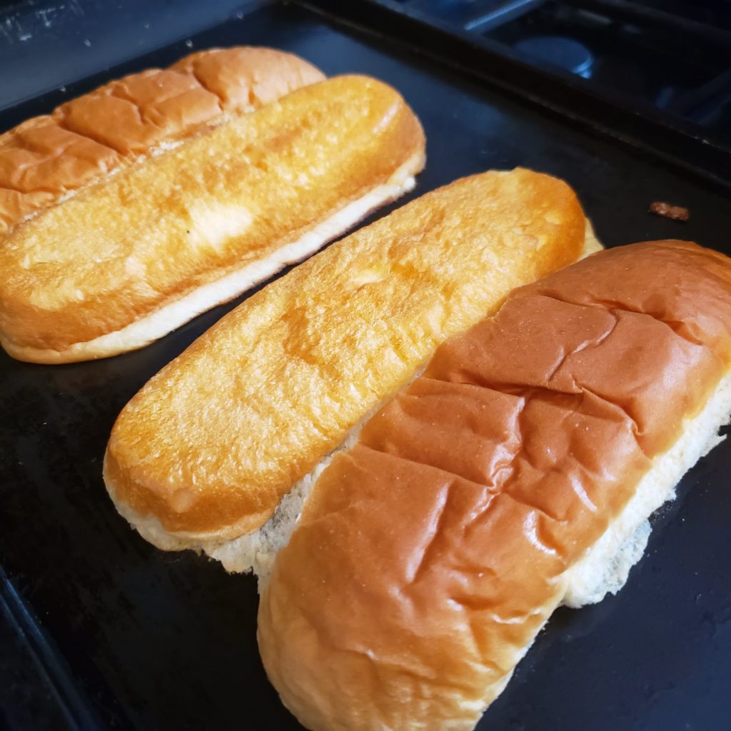 Toasting hotdog buns