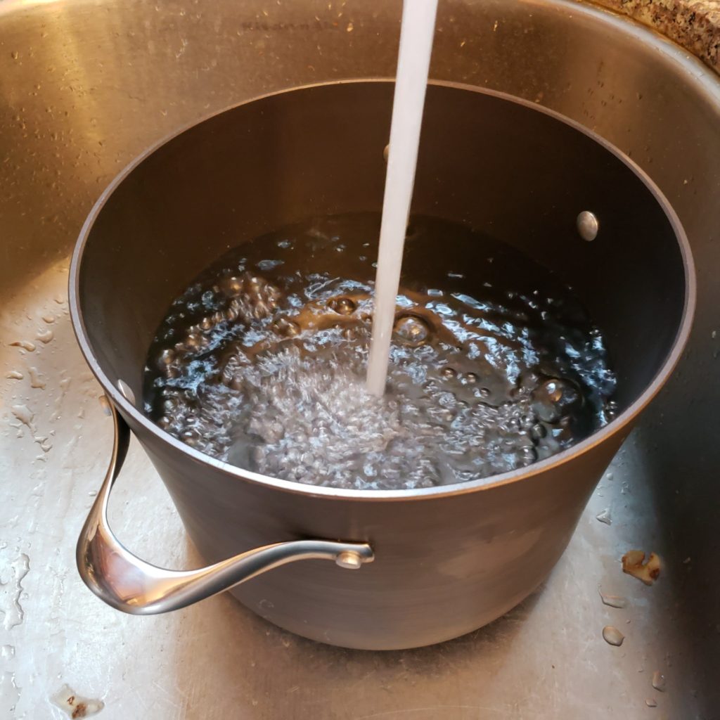 Big stock pot full of water